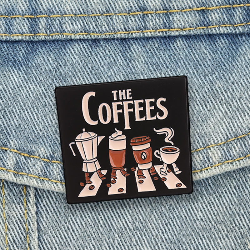 Embroidery Initials - Broches de esmalte de café, insignias