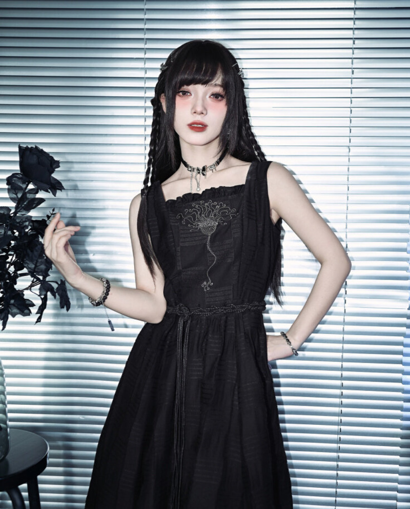 Embroidery Knit - Nuevo Vestido de Doble Capa Negro