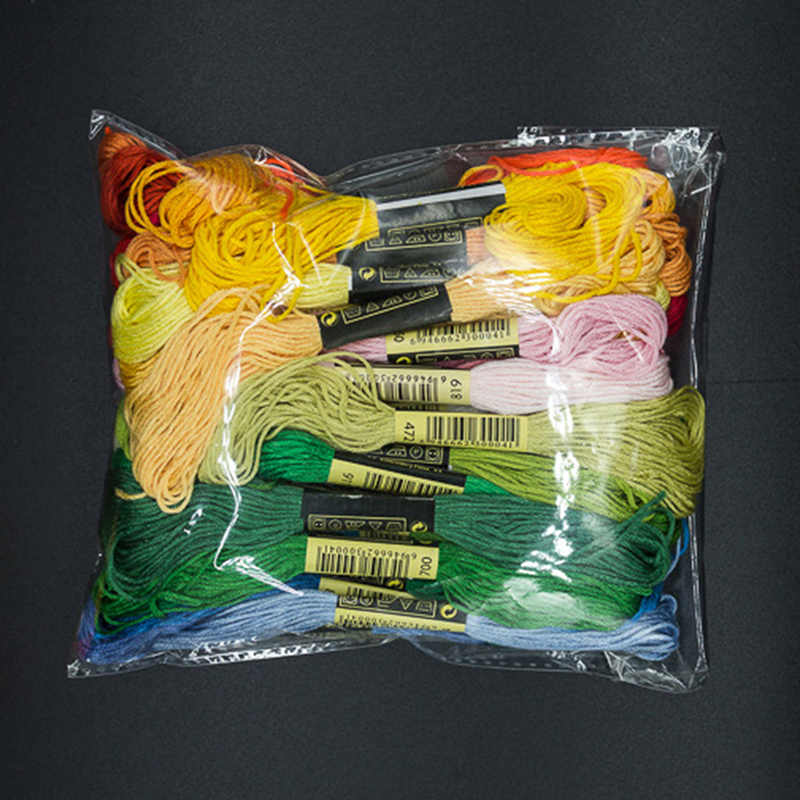 Embroidery Service - C 24/100/50 Hilos de Algodón Multicolor