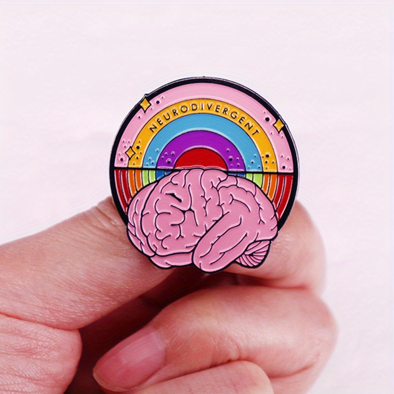 Broche con letras 
